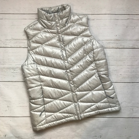 The North Face Silver Puffer Vest 